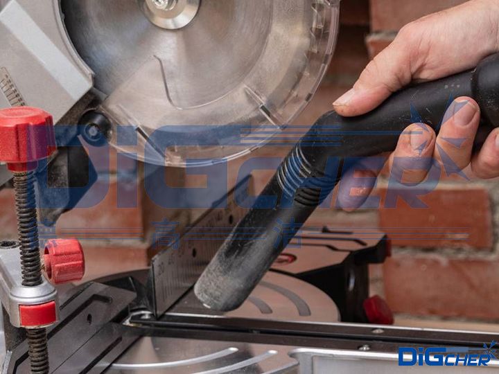 �¸ߝ����I(y��)���m���ڙCе����I(y��)�đ�(y��ng)��